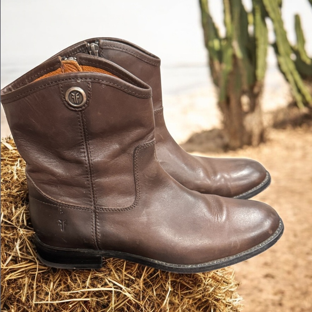 Frye Women's Brown Melissa Leather Ankle Boots size 7